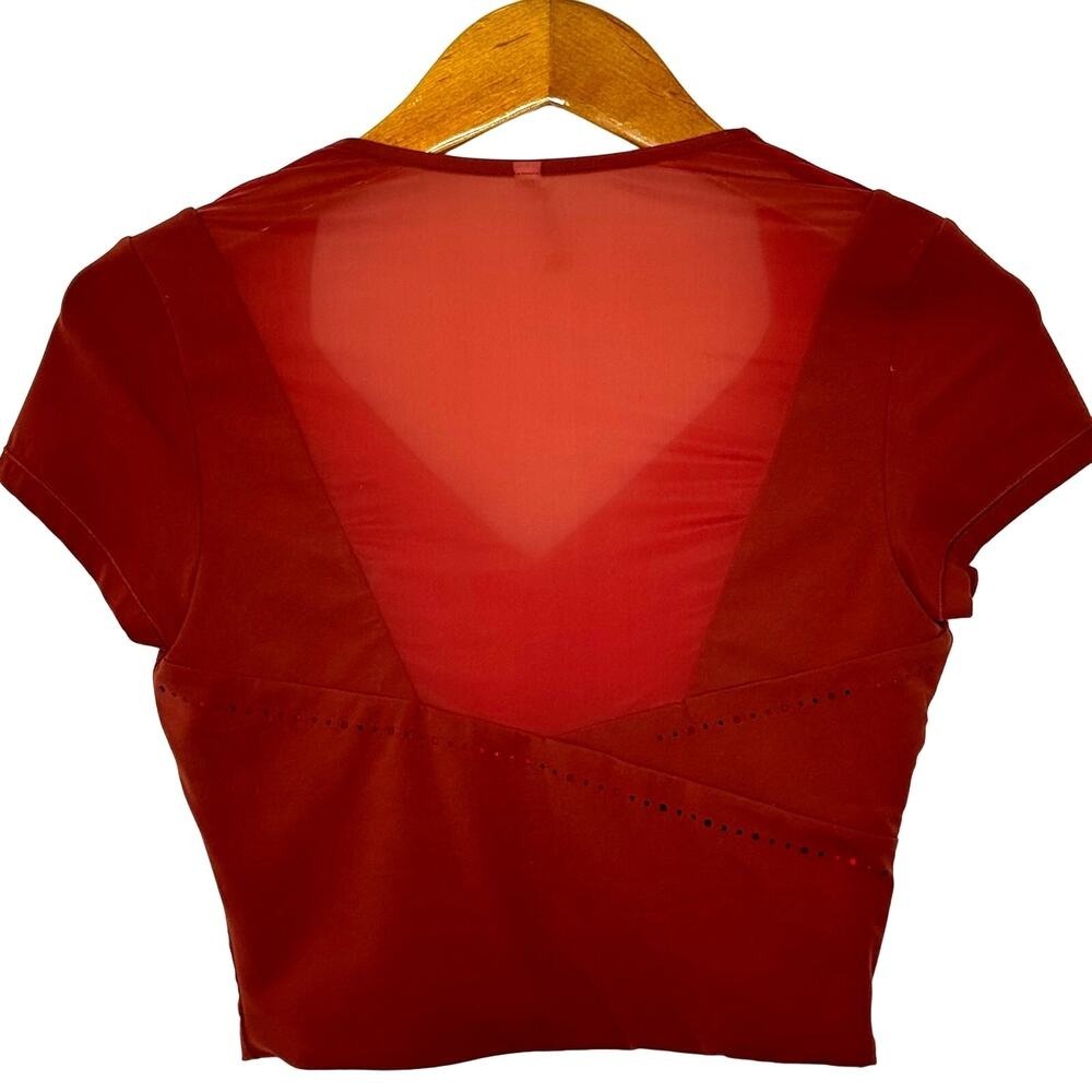 Athleta It's a Wrap cropped short‎ sleeve top - Picture 3 of 9